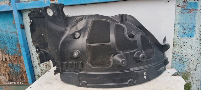 Підкрилок переднього крила, правий задній 51717424908 BMW