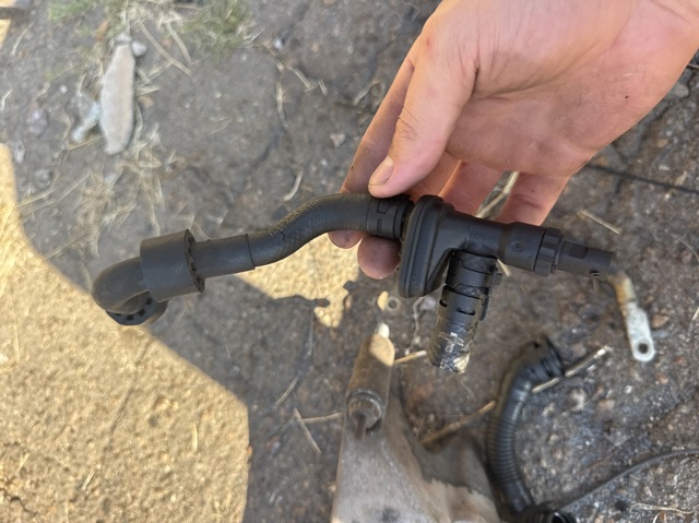 Датчик температури палива 03L919824C VAG
