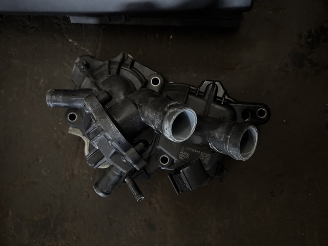 Водяний насос Volkswagen Polo 5 RUS