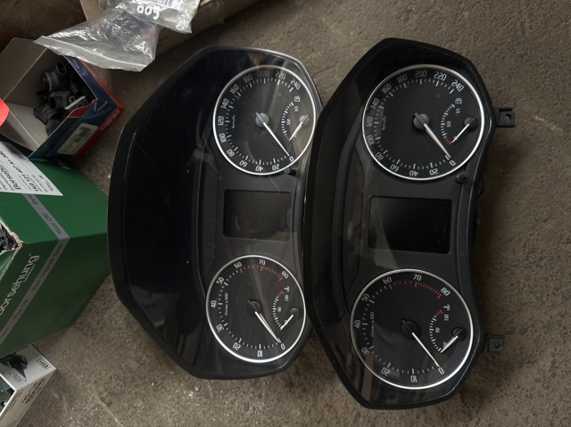 Щиток приладів додатковий 1Z0920803B VAG