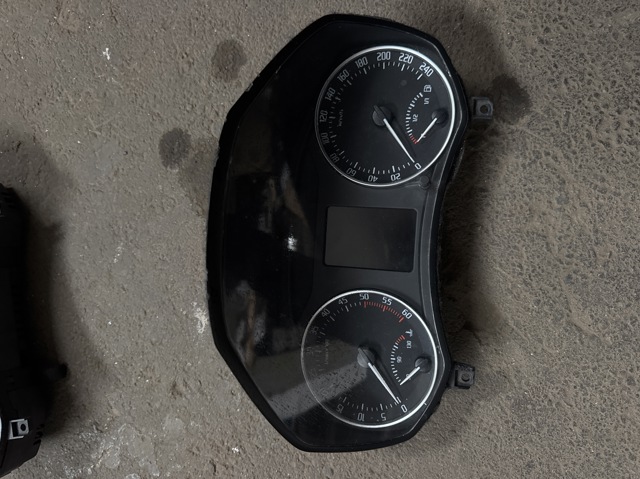 Щиток приладів додатковий 1Z0920803M VAG