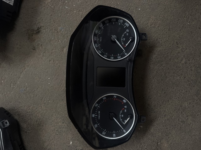 щиток приладу 1Z0920803Q VAG