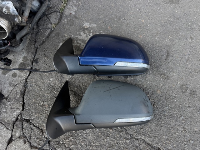 Ліве бічне дзеркало 1Z1857507M VAG