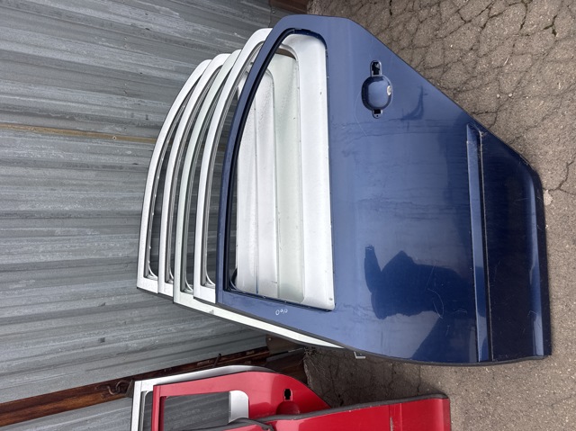 Двері задні Skoda Octavia 2 A5