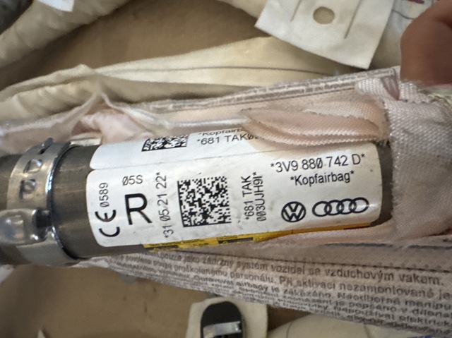 Подушка безпеки, збоку, права, AIRBAG 3V9880742D VAG
