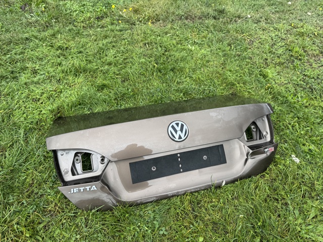 Кришка багажника кузова 5C6827025A VAG