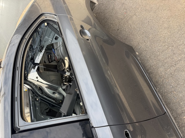 Двері пасажирськи задні ліві 5C6833055C VAG