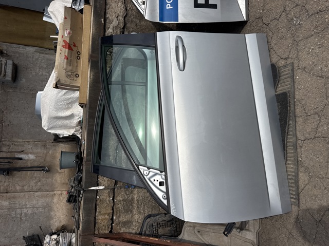 Двері передні, ліві 5E0831051B VAG