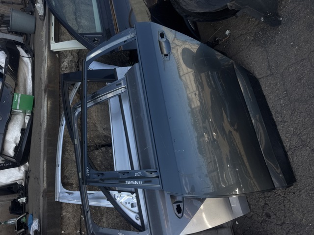 Двері задні, ліві Skoda Octavia 3 A7