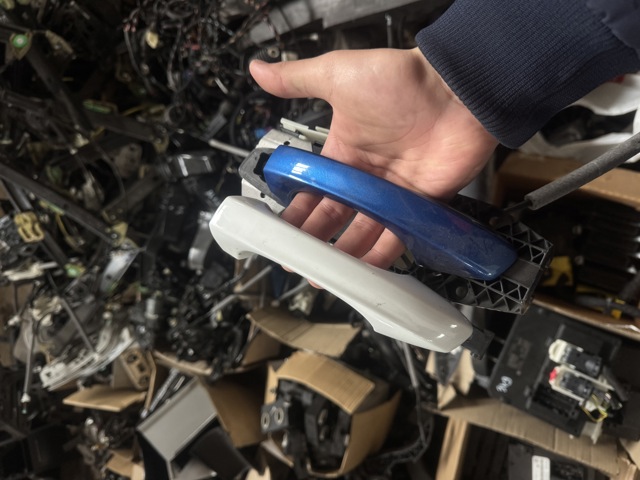 Тримач зовнішньої ручки дверей, лівих дверей 5G0837205 VAG