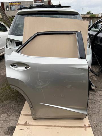 Двері задні, праві 6700348180 TOYOTA