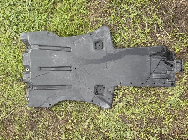 Захист двигуна задній 7L8825231A VAG