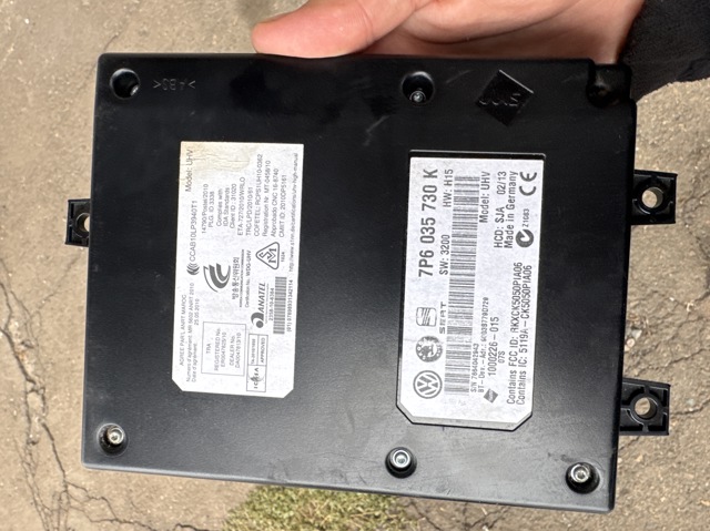 Блок керування Bluetooth 7P6035730K VAG