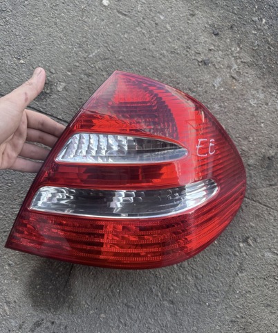 Ліхтар задній правий A2118200464 MERCEDES