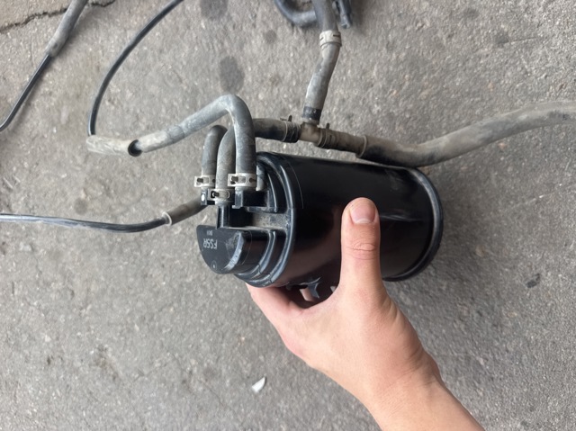 Адсорбер парів палива FS5R13970 MAZDA