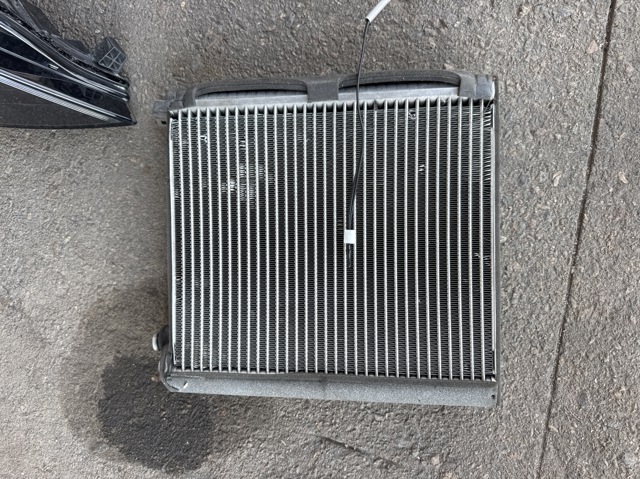 Випаровувач кондиціонера GS1D61J10 MAZDA