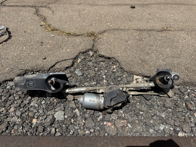 Трапеція двірників GS1D67360 MAZDA