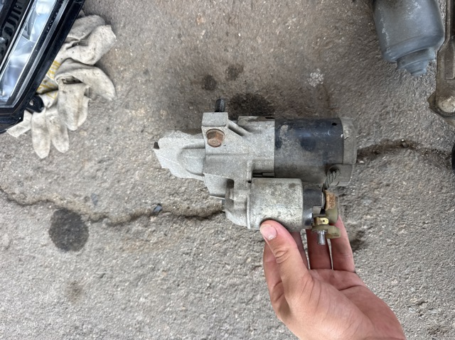 Стартер L50918400 MAZDA