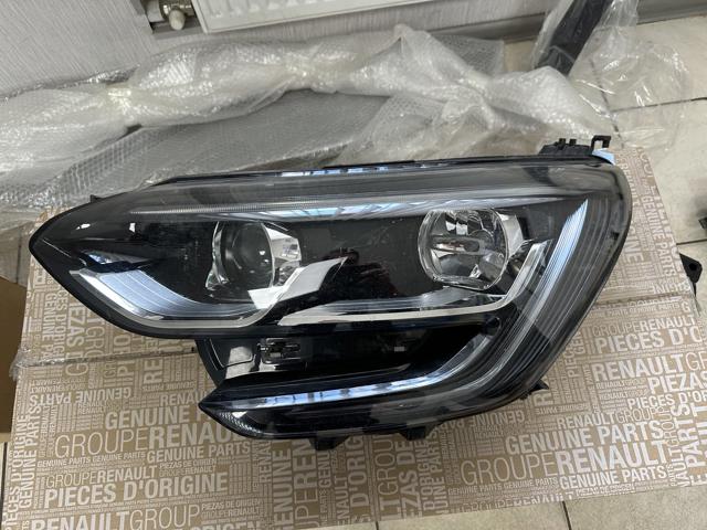 Блок фара ліва 260607505R RENAULT
