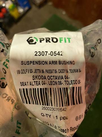 С/блок нижнього важеля 23070542 PROFIT