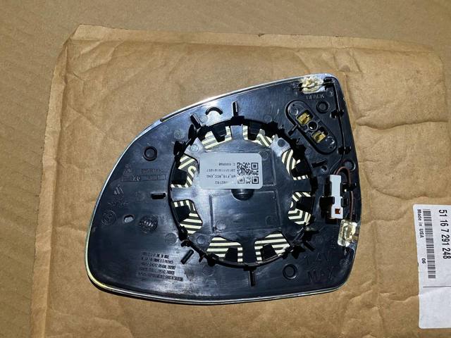 Дзеркальний елемент правий 51167291248 BMW