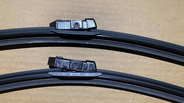 Щітки з підігрівом і радіобрелок 61610046517 BMW