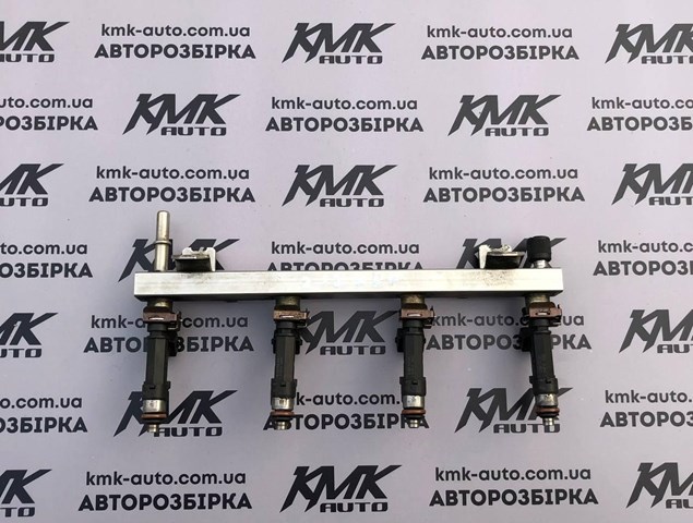 Рампа форсунок системи упорскування палива 0280151208 GM