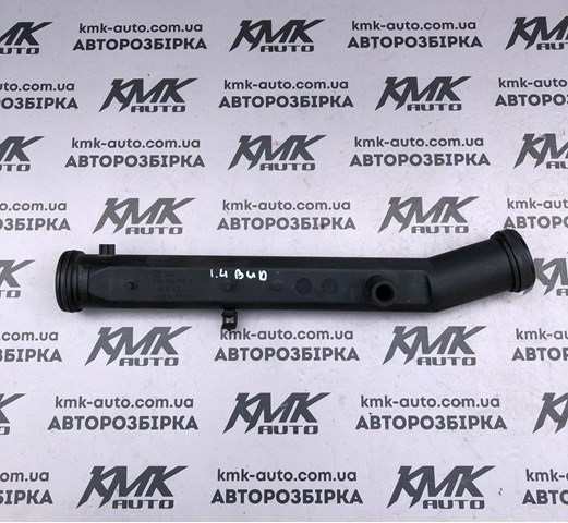 Шланг/патрубок водяного насоса, приймальний 032121065G VAG