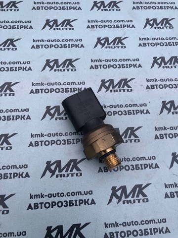 Датчик тиску палива 03C906051A VAG