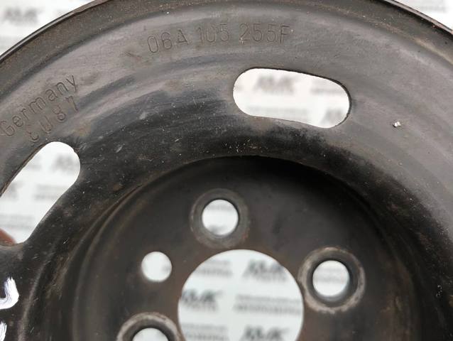 Шків колінчастого вала 06A105255F VAG