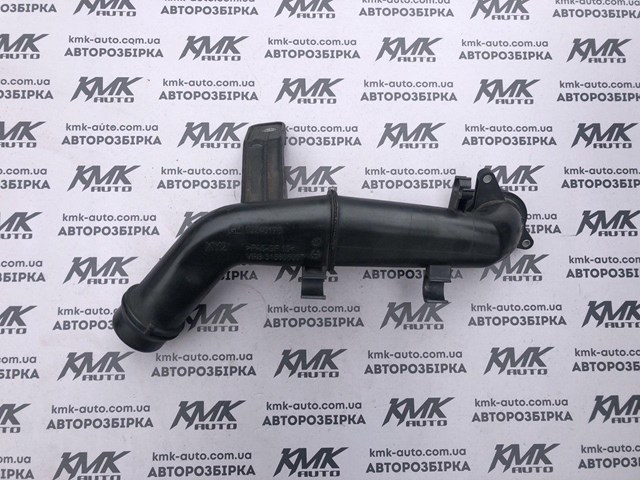 Шланг/патрубок интеркуллера 13240176 GM