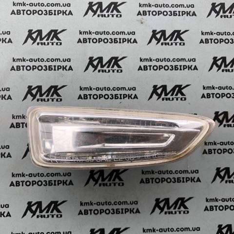 Повторювач повороту на крилі, правий 13273104 GM