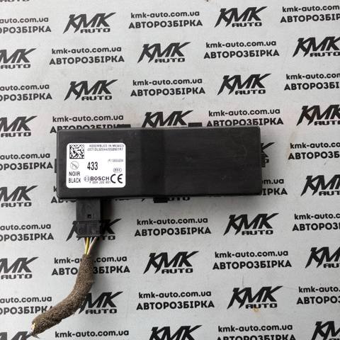 Блок управління центральним замком 13503204 GM