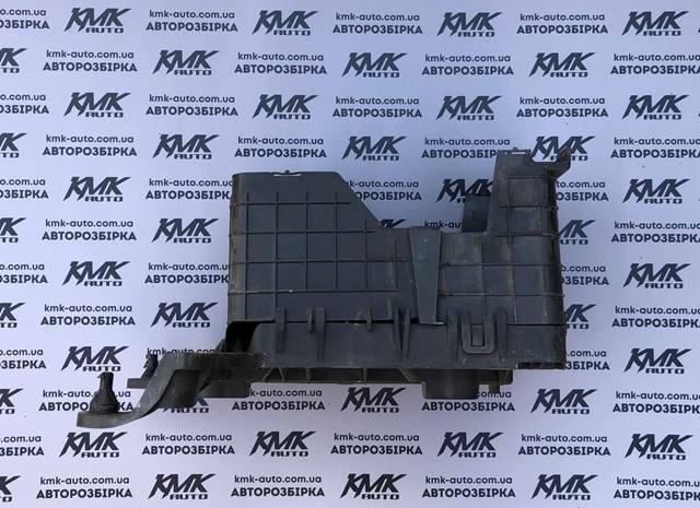Ящик АКБ 1K0915333 VAG