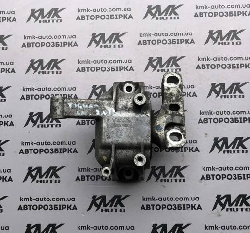 Права опора двигуна 5N0199262E VAG