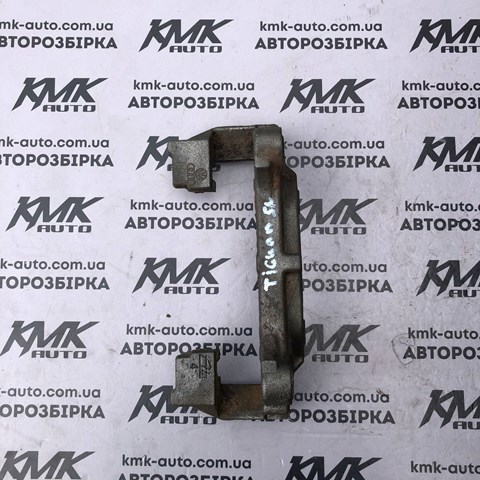 Кронштейн гальмівного супорта 5N0615125 VAG