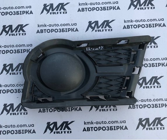 Решітка протитуманних фар ліва 5N0853665 VAG