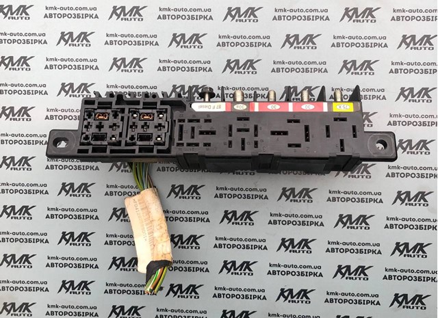 Реле запобіжників 8L0941822 VAG