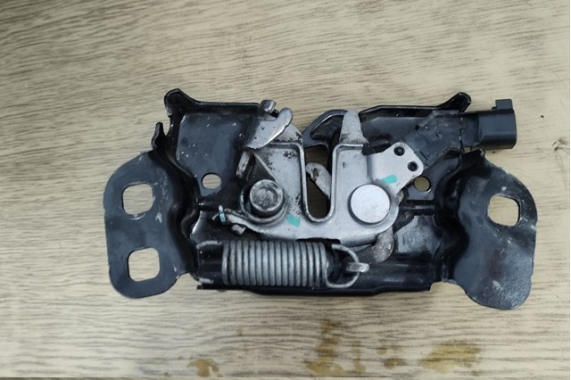 Запор капота (замок і привід замка капота) 68249962AA CHRYSLER