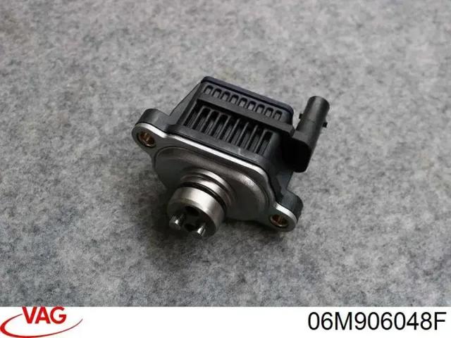 Клапан електромагнітний положення (фаз) розподільного валу 06M906048F VAG
