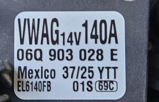 Генератор автомобільний 06Q903028E VAG