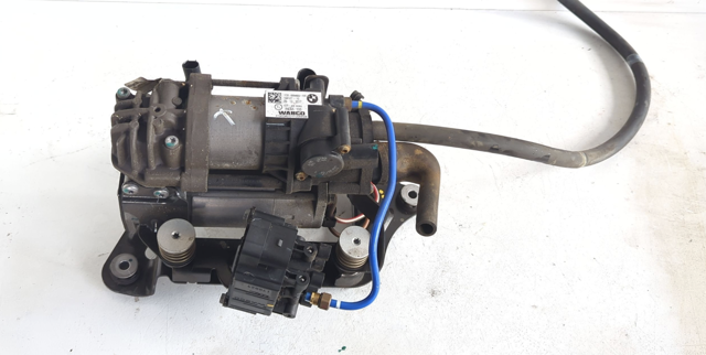 Компресор пневмоподвески 37206884682 BMW