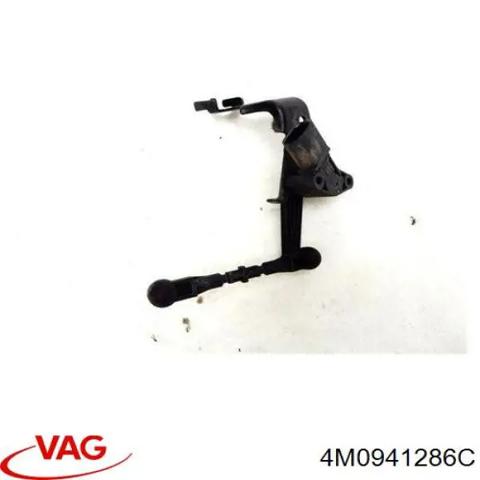 Датчик рівня положення кузова, передній правий 4M0941286C VAG