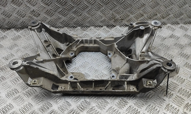 Балка кріплення коробки передач 4M4399263AB VAG