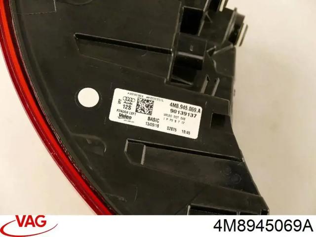 Ліхтар задній лівий 4M8945069A VAG