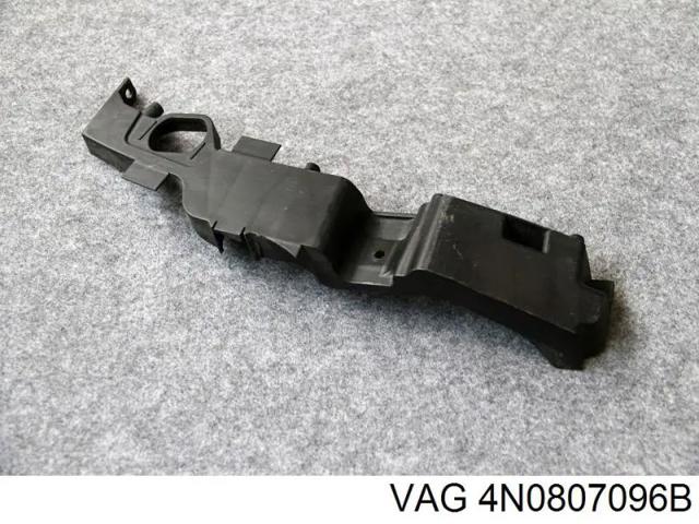 Кронштейн бампера заднього, правий 4N0807096B VAG