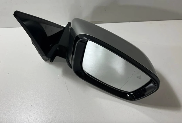 Праве бічне дзеркало 51168495764 BMW
