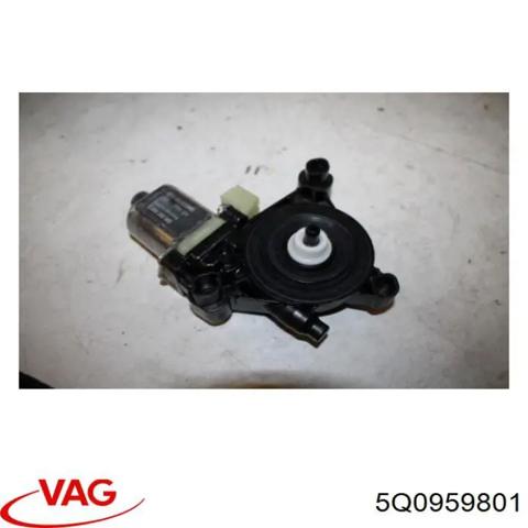 Моторчик склопідйомника двері задніх, лівих 5Q0959801 VAG