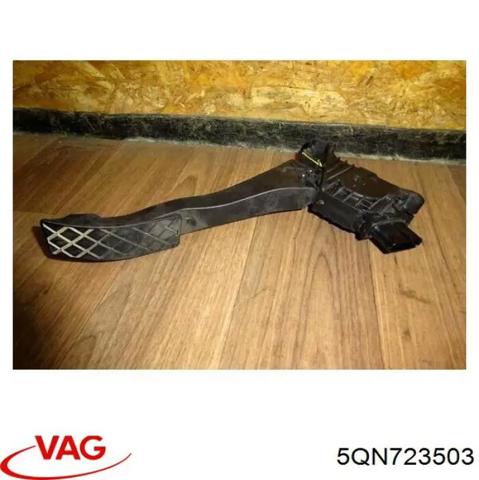 Підаль газу 5QN723503 VAG