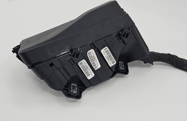 Корпус блока запобіжників 5QS907361 VAG